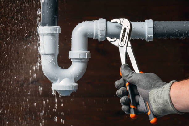 Professional Gas Line Repair technician working in Waco, NC